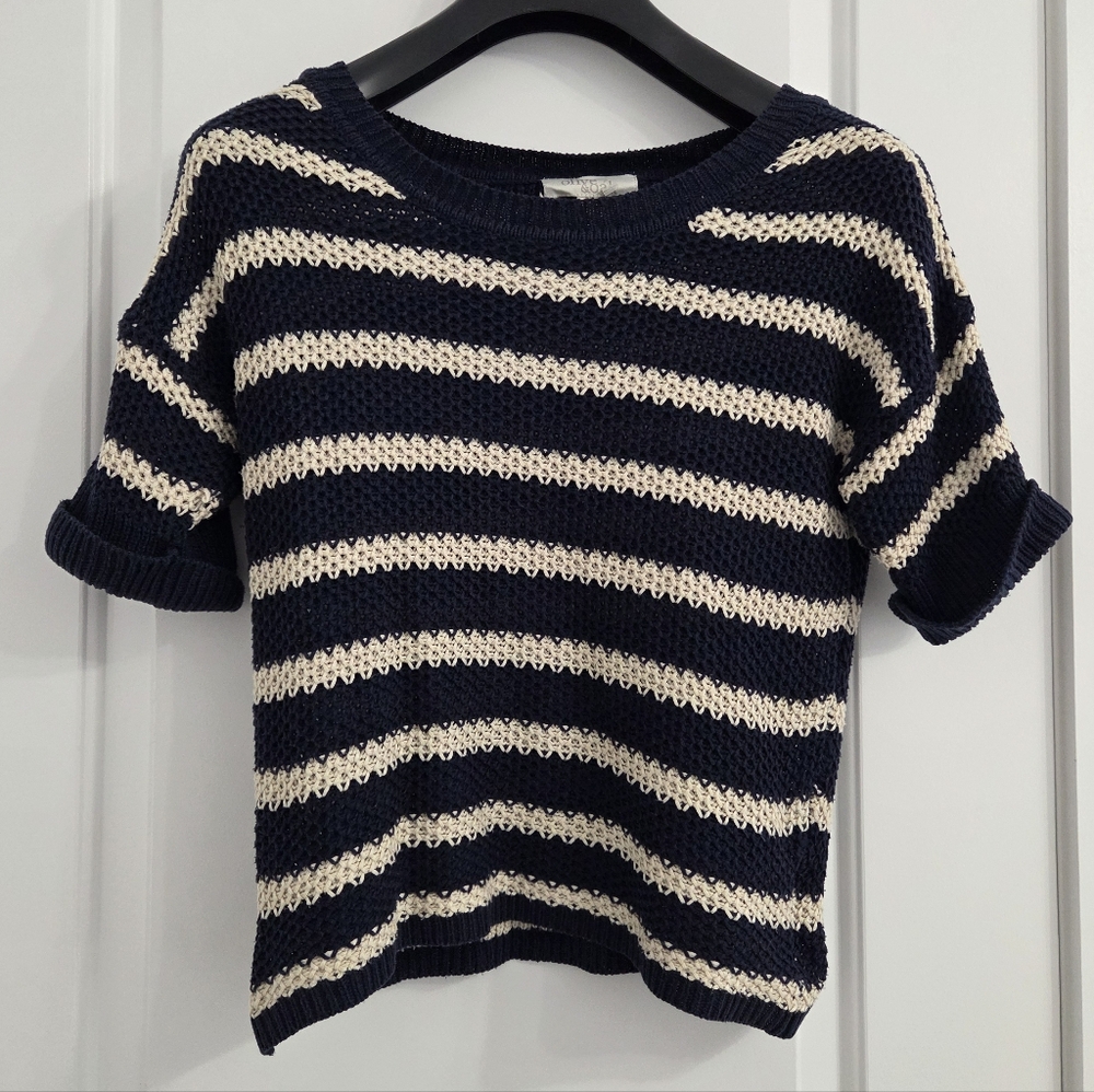Olive & Oak Womens Navy and Cream Knit Top- Size MEDIUM
